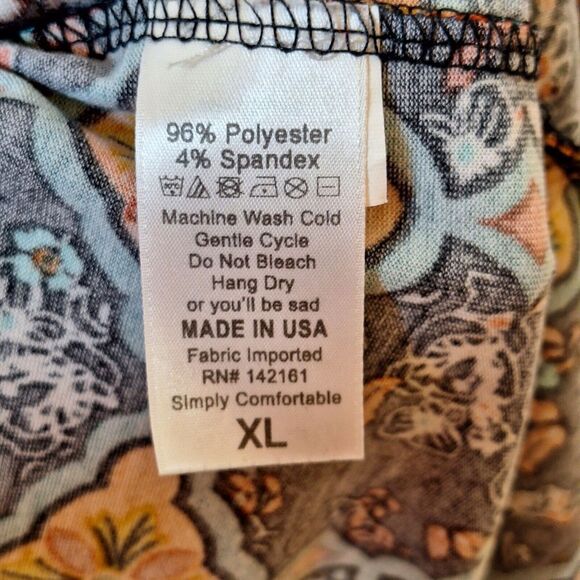 LULAROE Irma Womens Size XL Tunic‎ Top Hi Lo Hem Geometric Simply Comfortable - Picture 7 of 7